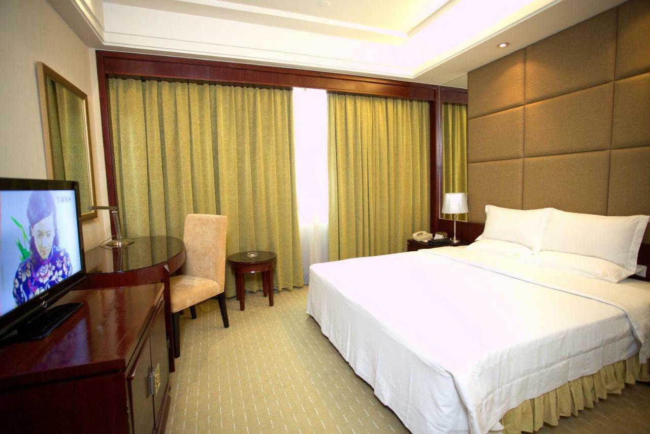 Harbour Metropolis Hotel Foshan Exterior photo