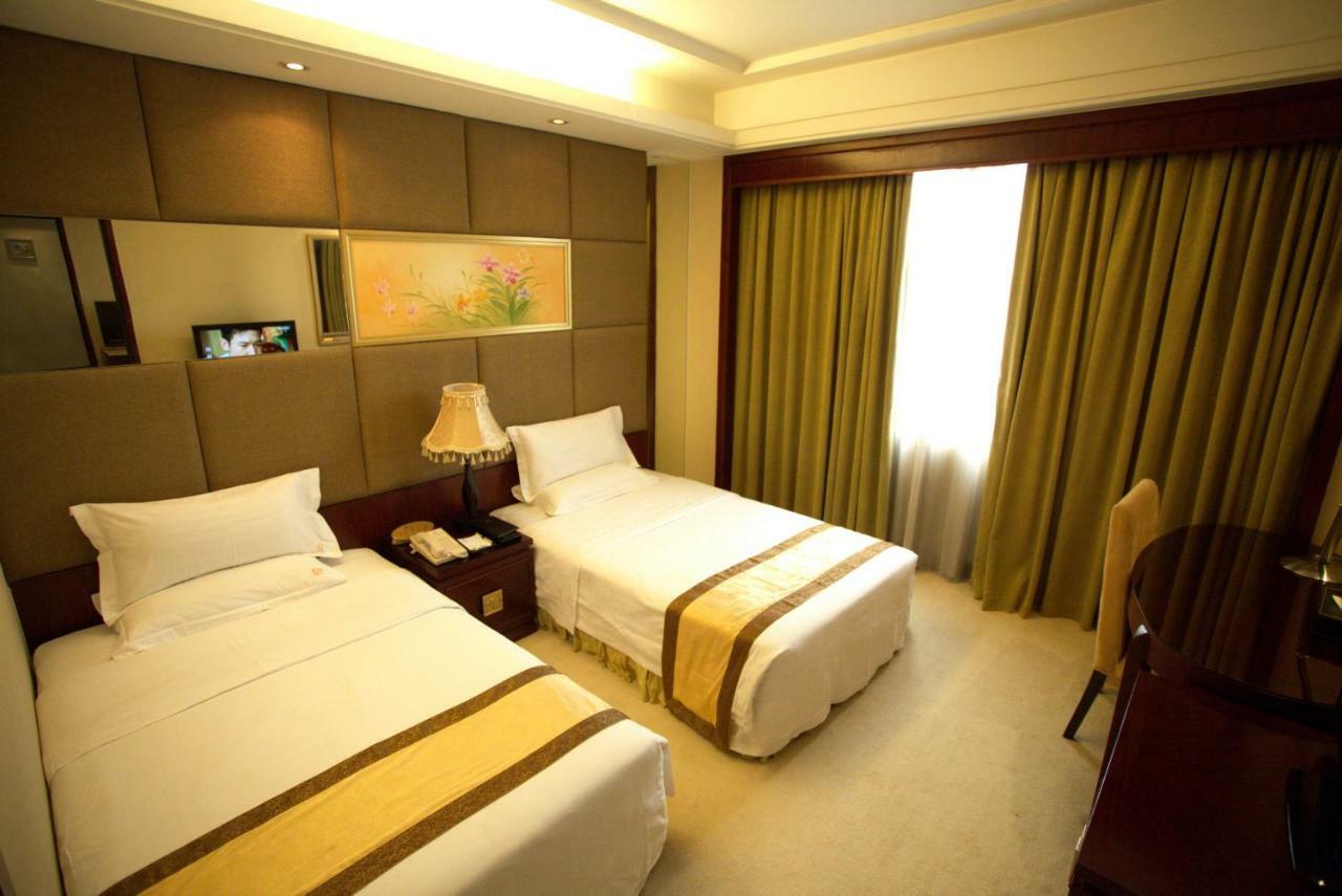 Harbour Metropolis Hotel Foshan Exterior photo