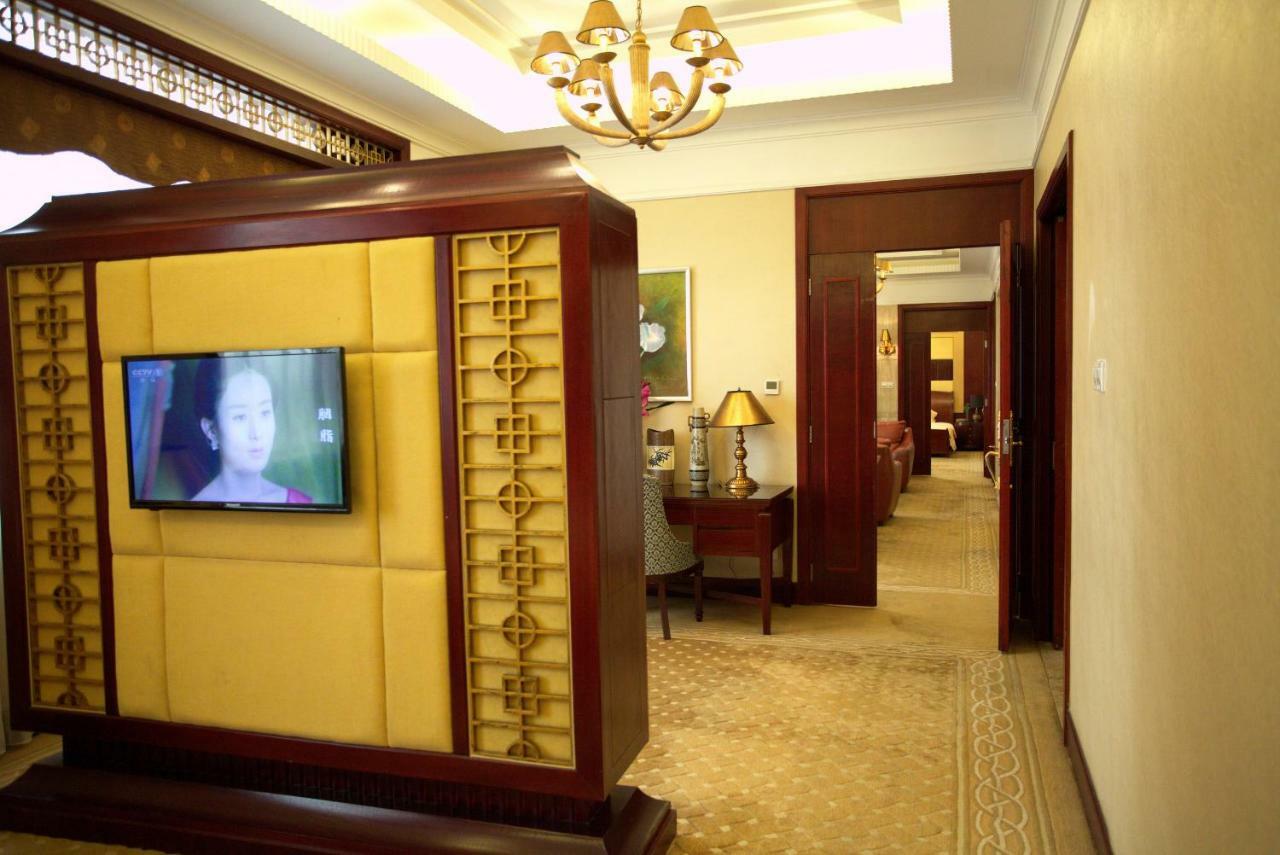 Harbour Metropolis Hotel Foshan Exterior photo